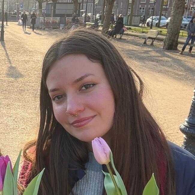 Babysitter in Mérignac: Jade