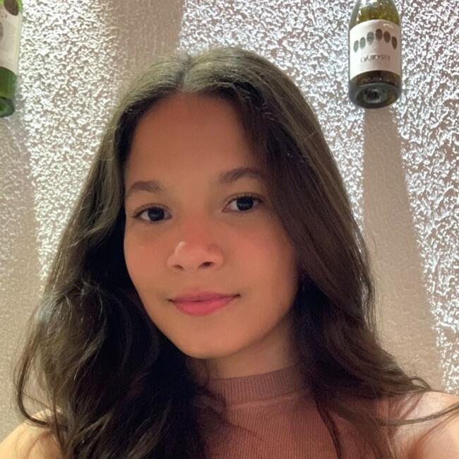 Babysitter in Viçosa: Melissa