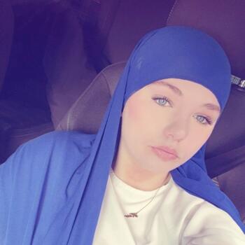 Nanny in Nanterre: Keira