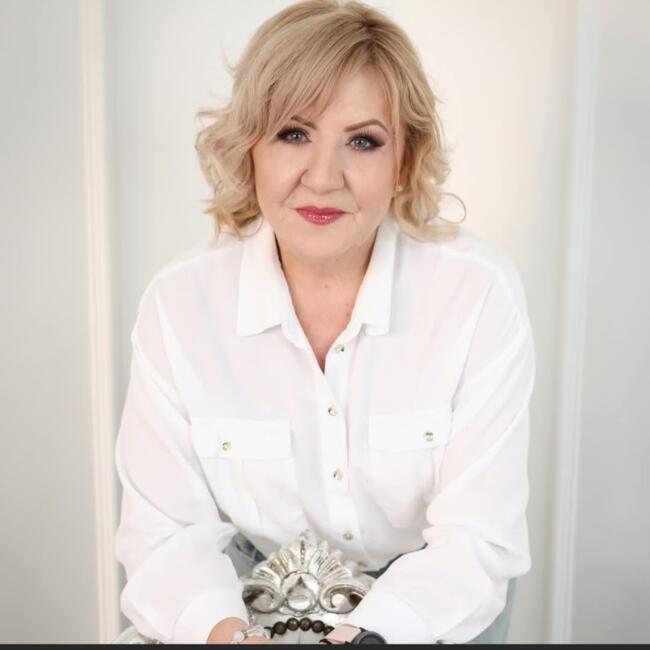 Babysitter in Nyíregyháza: Éva