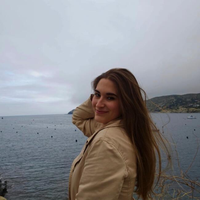 Babysitter in L'Hospitalet de Llobregat: Júlia