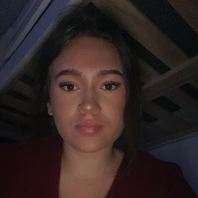 Babysitter in Taverny: Lyana