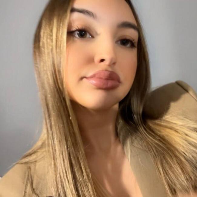 Babysitter in Carrières-sous-Poissy: Ines