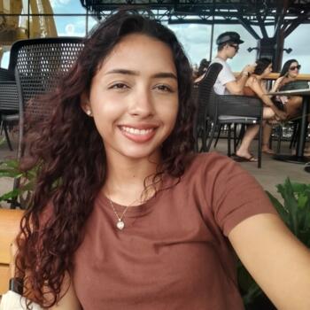 Babysitter in Ananindeua: Núbia