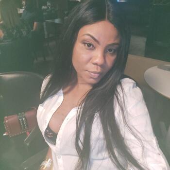 Baby-sitter in Longueuil: Carine
