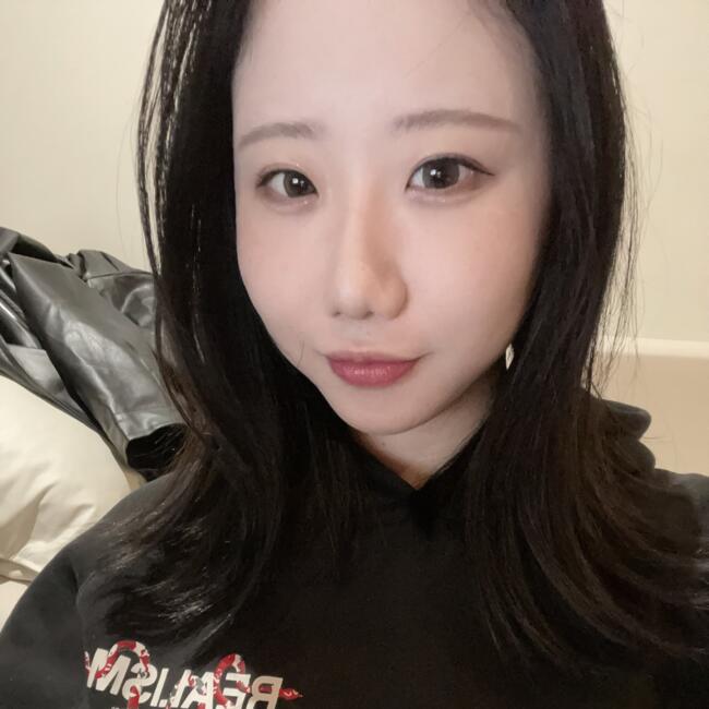 Babysitter in Melbourne: Aoi