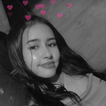 Niñera en Puerto Eldorado: Micaela