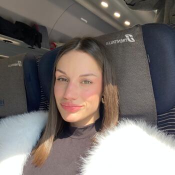 Babysitter in Rome: Maia