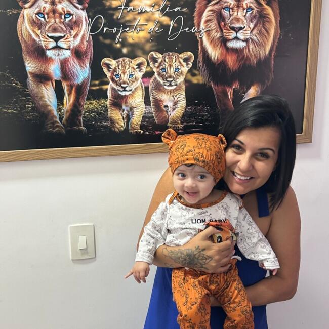 Emprego de babá em Osasco: Ariane