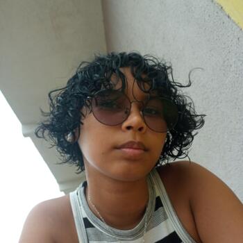 Babysitter in Caucaia: Angelina
