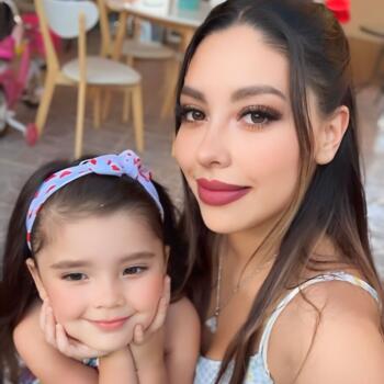 Trabajo para niñera en Santiago de Chile: trabajo de niñera Camila