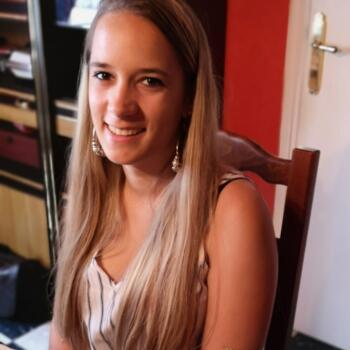 Baby-sitter in Valenciennes: Julie