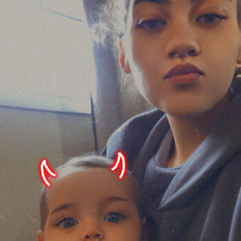 Babysitter in Hastings: Azaria