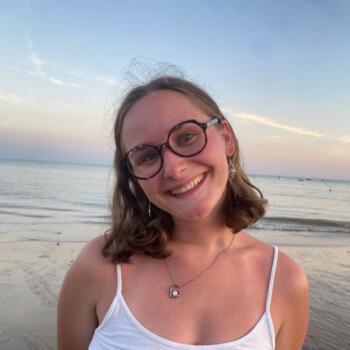 Babysitter in Angers: Isadora