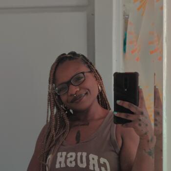 Babysitter in Long Beach: Paejah
