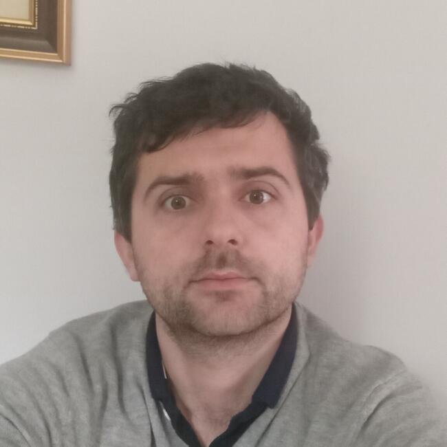 İstanbul bölgesinde bebek bakıcılığı işi: Arthur