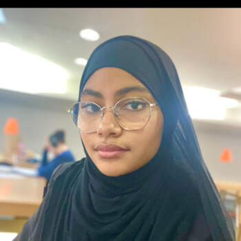 Babysitter in Saint-Denis: Kamila