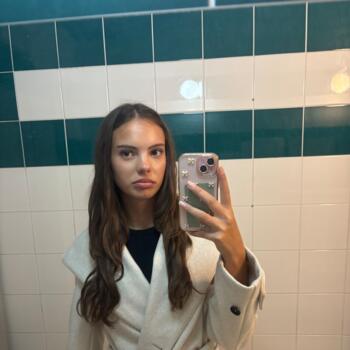 Babysitter Žabnica (Brezovica): Lea