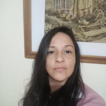 Babá Atibaia: Luciana de Campos