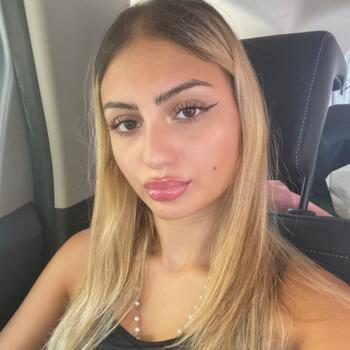 Babysitter a Sestu: Kayla