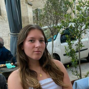 Babysitter Le Thor: Lilou