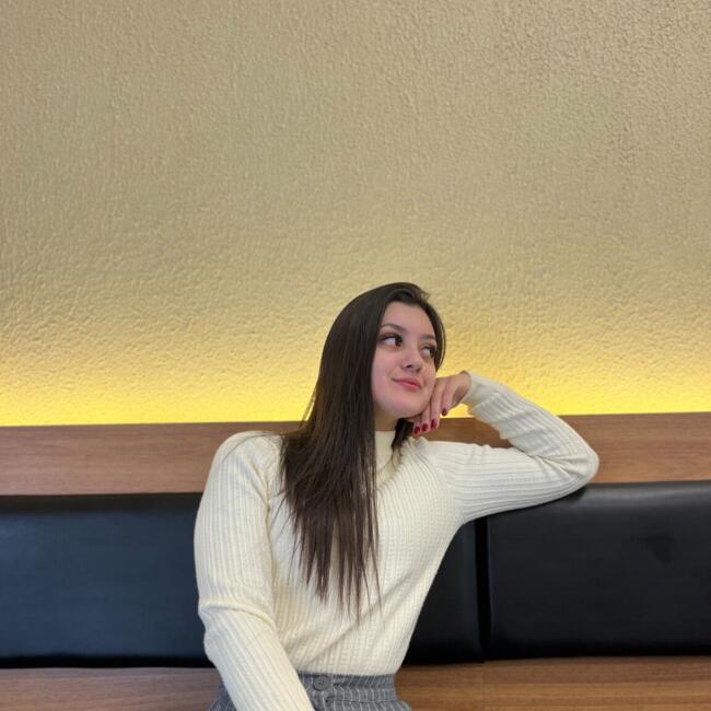 Babá em Parobé: Akiane