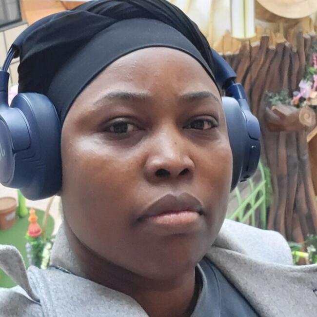 Praca dla opiekunki do dziecka w Antwerpia: Mpuisani