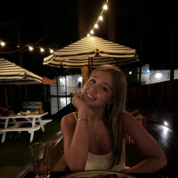 Babysitter in Sydney: Gabi