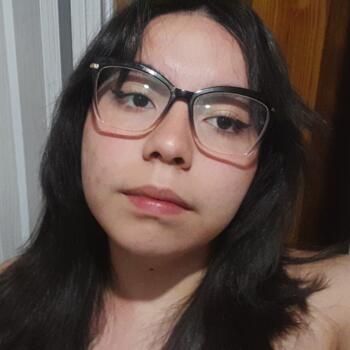 Babysitter in Villa Mercedes: Yael
