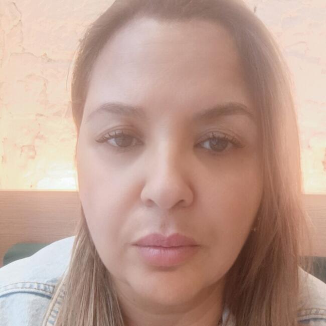 Babysitter in Molenbeek-Saint-Jean: Sandes