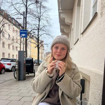 Babysitter in Fahrdorf: Charlotte