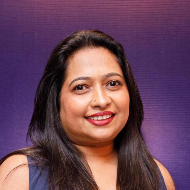 Nanny in Uswetakeiyawa: Inoja