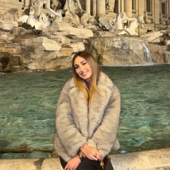 Babysitter in Girona: Abril