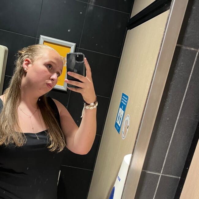 Babysitter in Aat: Laety