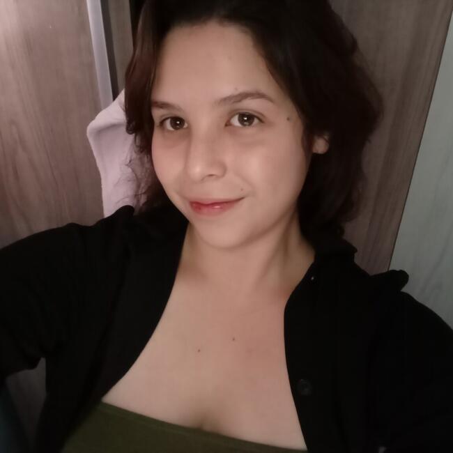 Babysitter in Almirante Tamandaré: Anna leticia