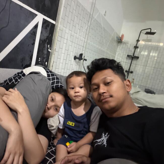 Babysitting job in Depok: Rommy