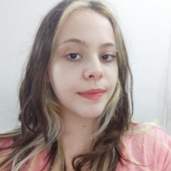 Babá em São Vicente: Giulia