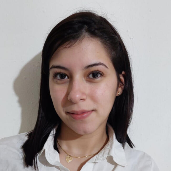 Niñera en Río Grande: Camila