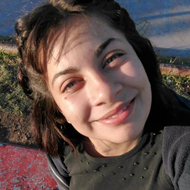 Babysitter in Morón: Agustina