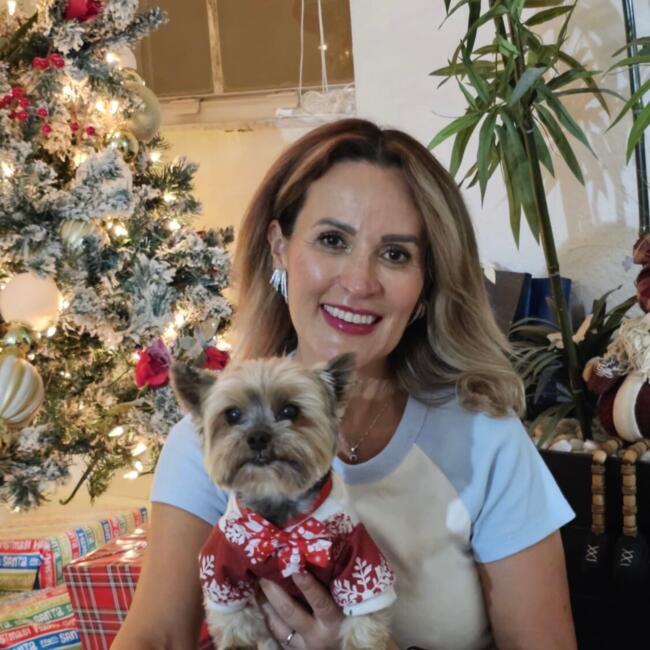 Babysitter in Doral: Sandra