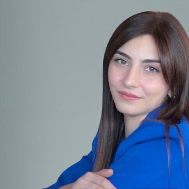 Babysitter a Mascali: Selene