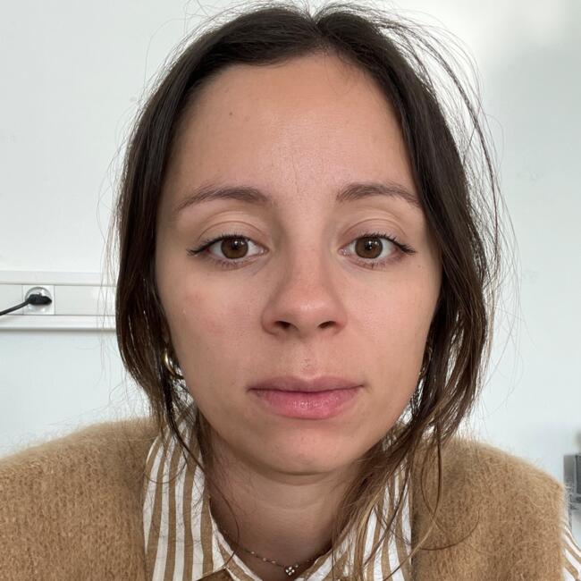 Babysitting job in Générac: Laura