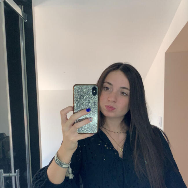 Babysitter in Puygouzon: Emma