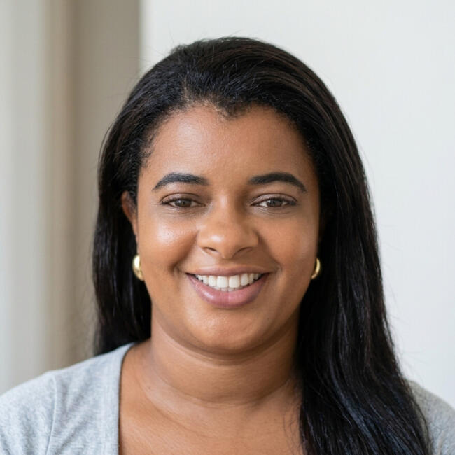 Babá em Campos dos Goytacazes: Regilane