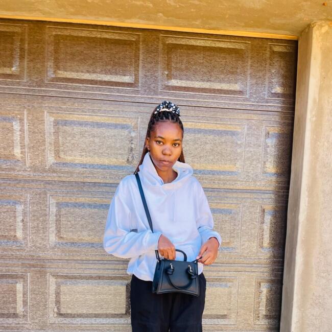 Babysitter in Benoni: Promise