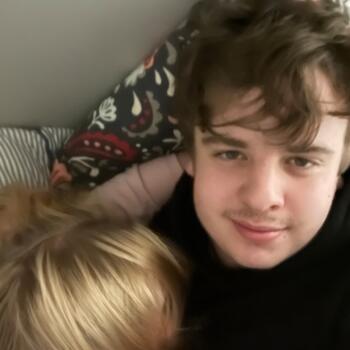 Babysitter in Sollentuna: Elis
