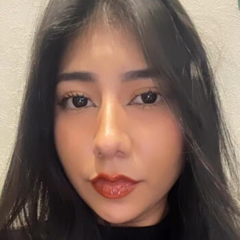 Babysitter in Seville: Sharon