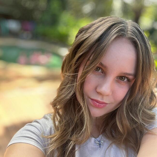Babysitter in Cairns: Daisy Mae