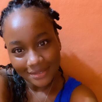 Niñera en Pantoja: Paula