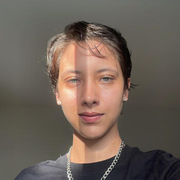 Babysitter in Muttenz: Ana Júlia